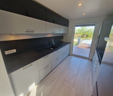 Location Maison 6 pièces 159m² MAGNY LES HAMEAUX 78114 - Photo 6