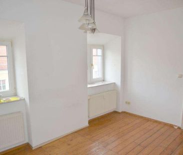 Wunderschöne 2-Raum-DG-Wohnung in Gera im Stadtzentrum - Photo 1