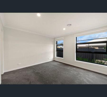 1/43 William Maker Dr, Orange, NSW 2800 - Photo 5