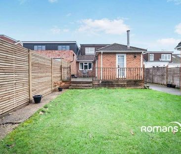 Melrose Gardens, Arborfield Cross, Reading, RG2 - Photo 6