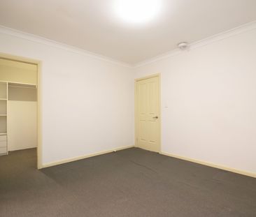 Three Bedroom Townhouse Plus Study - Photo 6