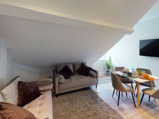 Flat 7, 58 Whiteladies Road Room 2 - Photo 1