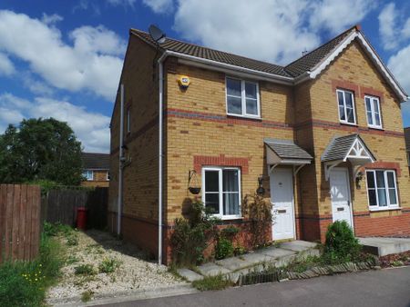 2 bedroom semi-detached house to rent - Photo 5