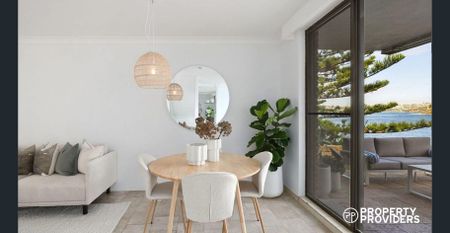 A waterfront sanctuary with panoramic harbour views, a courtyard and effortless access to Manly’s coastal lifestyle. - Photo 5