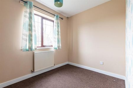 2 bedroom semi-detached house to rent - Photo 4