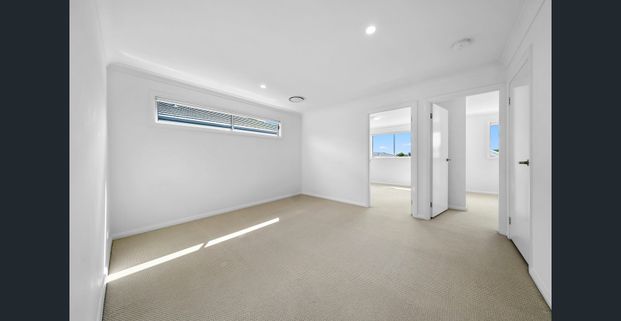 Large 4 bedroom Home with Rumpus - Photo 1