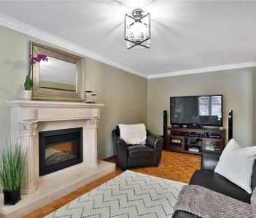 For Lease - 886 Wetherby Lane, Mississauga, Ontario - Photo 2