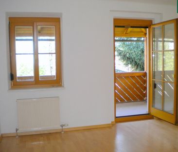 Mietwohnung im Privatpark mit großem Balkon und Garage in Ruhelage - Photo 4