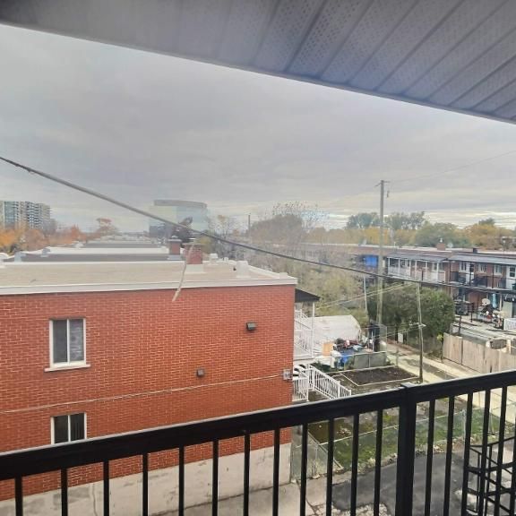 1 CH - 1 SDB - Montréal - $1,195 /mo - Photo 1