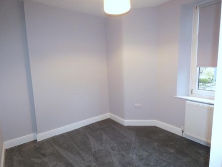 2 bedroom semi-detached house to rent - Photo 2