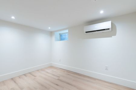 For Lease - 84 Sparkhall Avenue Unit# Basement, Toronto, Ontario - Photo 2