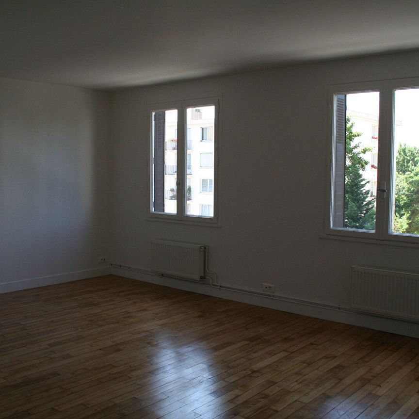 Appartement Nanterre 2/3 pièce(s) 56.52 m2 - Photo 1