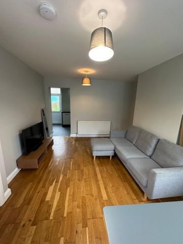 2 bedroom terraced house to rent - Photo 4