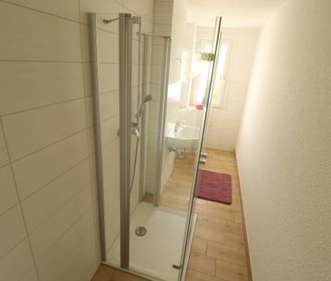 Starter-Wohnung mit Dusche - Photo 1