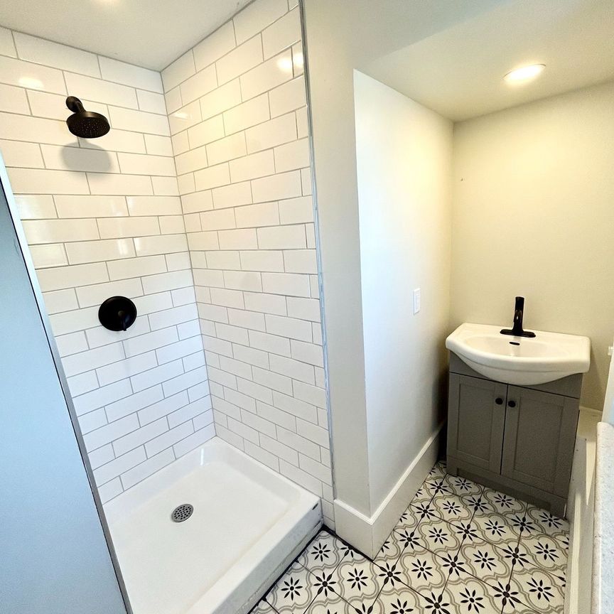 For Lease - 316 Front Street Unit# 2, Belleville, Ontario - Photo 1