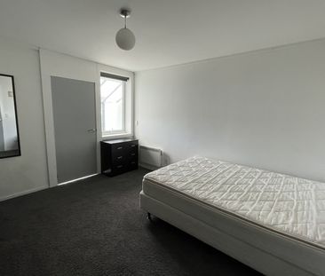 1 Room Available 2025 - Photo 3