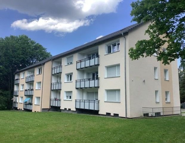 Gemütliche und helle 3 Zimmer-Wohnung mit Balkon in Schildesche - Photo 1