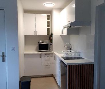 QUARTIER DU BOIS SAINT DENIS - STUDIO MEUBLE A LOUER - Photo 4