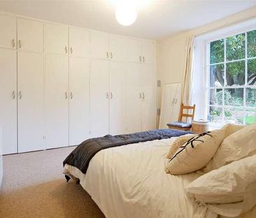 The Hornet, Chichester, PO19 - Photo 4