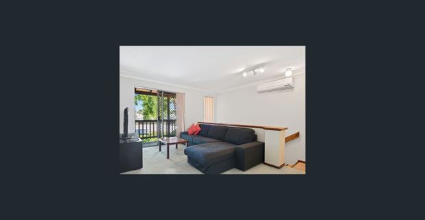 Comfy, Cosy and Convenient Crawford Road - Photo 1