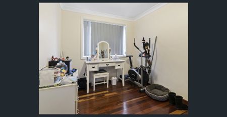 Free Standing Villa on a great location - Photo 4