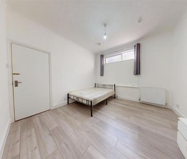 1 bedroom property to rent - Photo 2