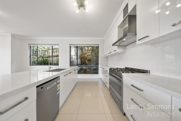 80 Deepwater Road, Castle Cove NSW 2069 - House For Rent | Domain - Photo 1
