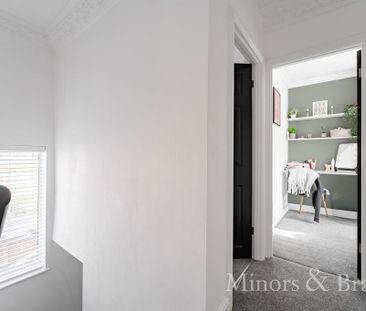 4 bedroom terraced house to rent - Photo 5