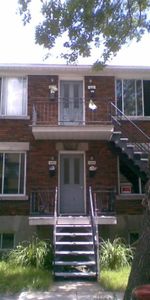 3 ½ DERNIER ÉTAGE – LA PETITE-PATRIE – À 5 MIN DU MÉTRO JOLIETTE – ANIMAUX ACCEPTÉS - Photo 3