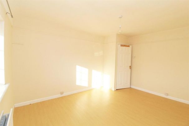4 bedroom house to rent - Photo 1