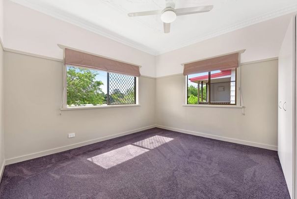 Charming Character Chamfer in Convenient Newtown Location! - Photo 1