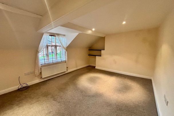 Winsford, Darnhall - Photo 1