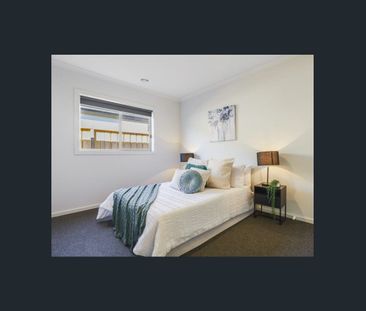 37 Parrot Drive, Weir Views, Vic 3338 - Photo 2