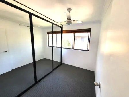 “Light & Bright Two Bedroom Unit” - Photo 4