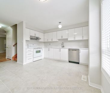 For Lease - 75 Selkirk Drive, Richmond Hill, Ontario - Photo 2