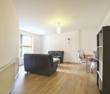 2 bedroom property to rent Apartment 6, Fitzwilliam Court, 19-21 An... - Photo 4