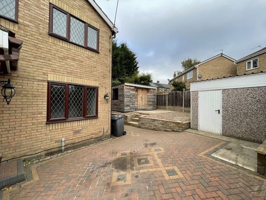 Cloverlands Drive, Staincross - Photo 1