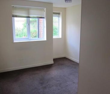 1 bedroom ground floor flat to rent - Photo 2
