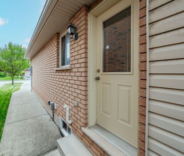 For Lease - 2887 Darien Road, Burlington, Ontario - Photo 4