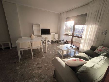 Alquiler de piso en Avenida Alemania - Photo 4