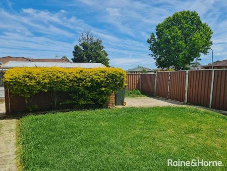 1 Kitson Place, Minto, NSW 2566 - Photo 4