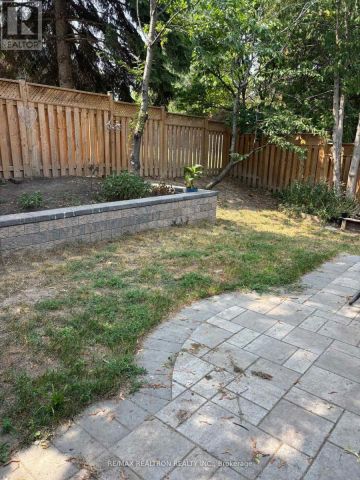 6 JOANNA CRESCENT - Photo 2