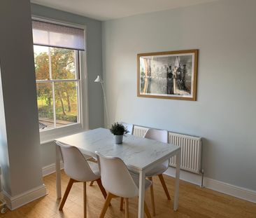 BEDROOM 10 – GOLD - Photo 2