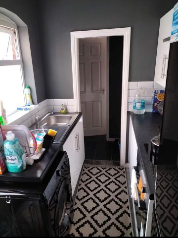 2 Bed Terraced House, Somerset Road, CV1 - Photo 4