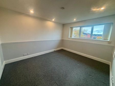 Two Bedroom Flat to rent - Photo 4