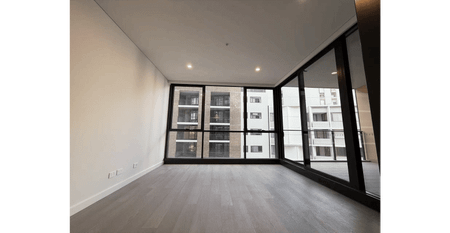 Brand New Luxtury 1 Bed+Study Apartment in the Heart of Zetland - Photo 2