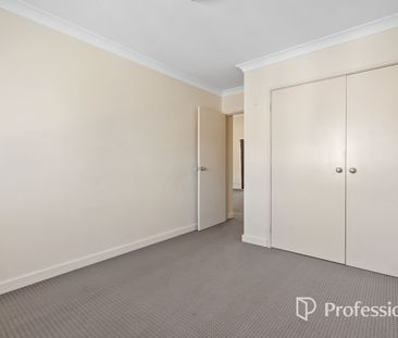 Fantastic Sunlit Apartment in Prime Midland Location! - Photo 5
