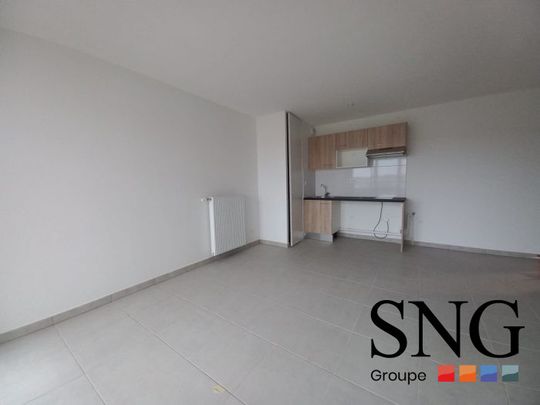 T2 AVEC BALCON ET PARKING - Photo 1