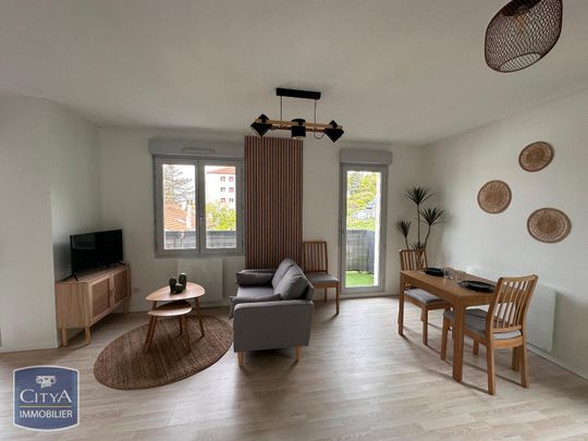 Location Appartement 2 pièces 45m² ST ETIENNE 42000 - Photo 1