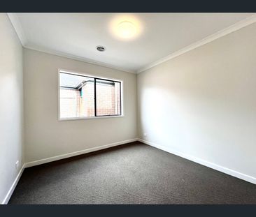 30 Nevado Drive, Truganina, Vic 3029 - Photo 3